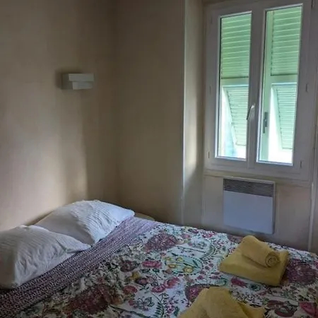 Sejour Authentique Avec Vue A דירה