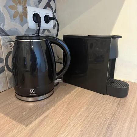 Sejour Authentique Avec Vue A דירה מנטון