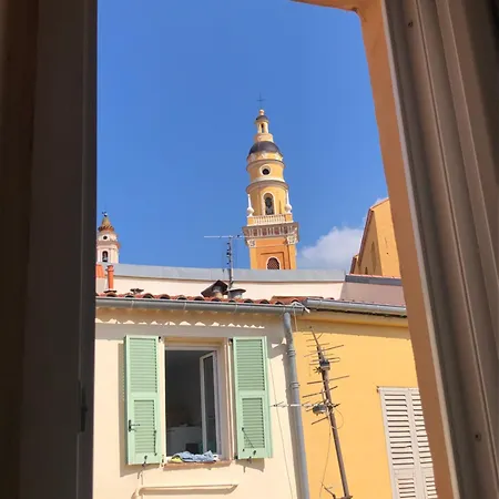 Sejour Authentique Avec Vue A מנטון